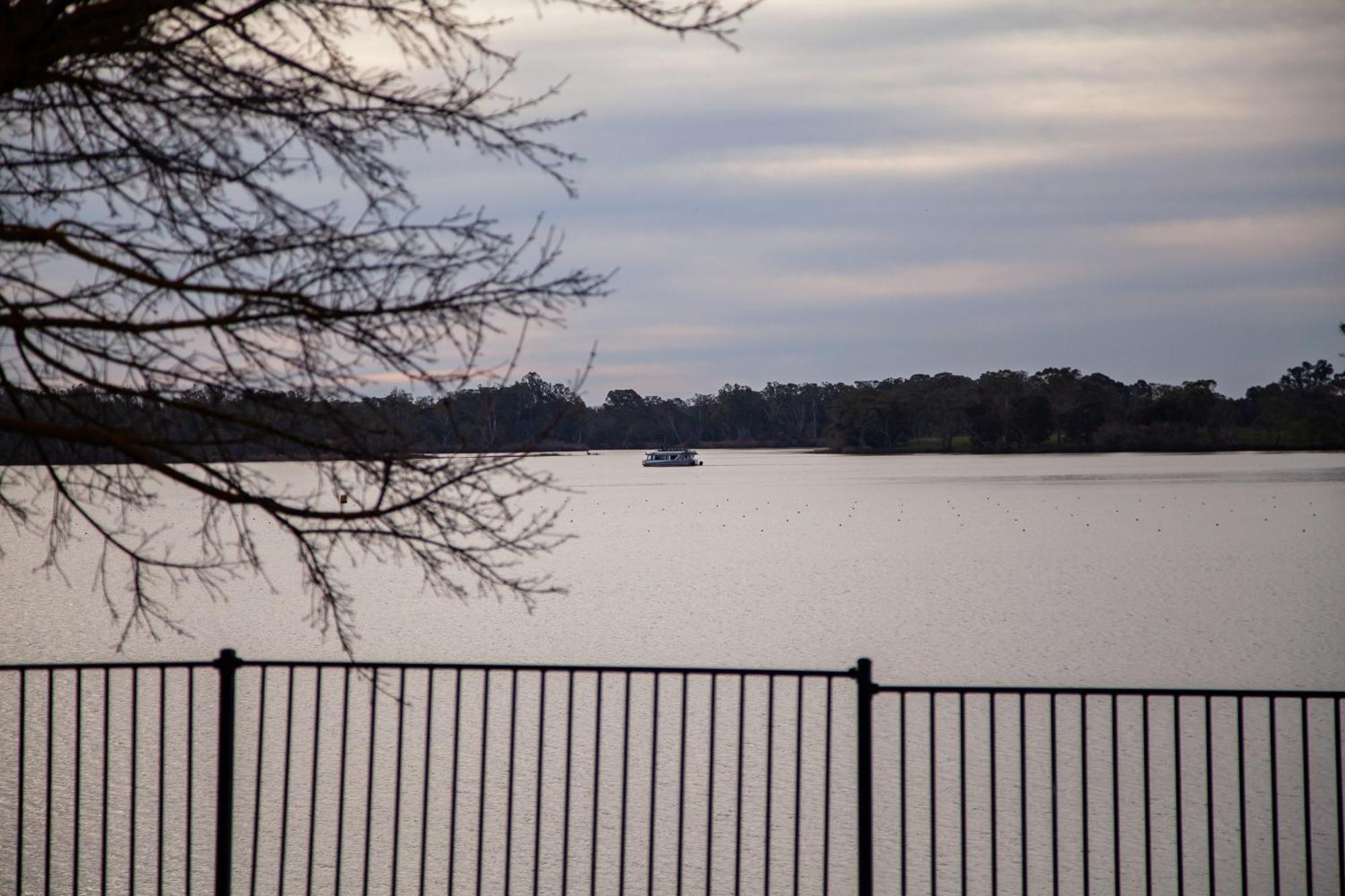 Nagambie Waterfront Motel 외부 사진